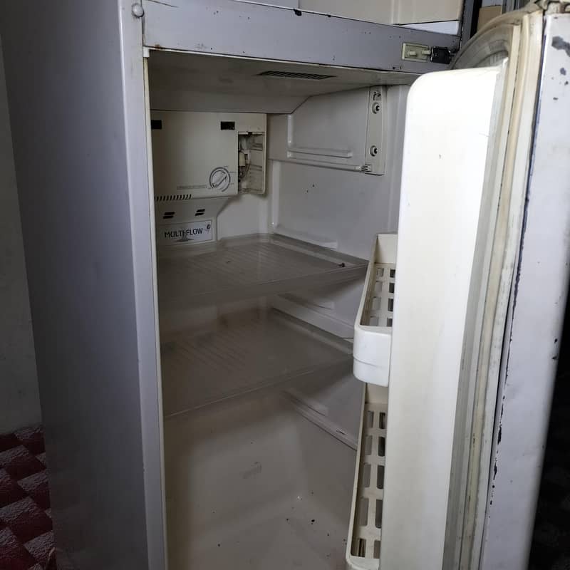 full size Fridge 7