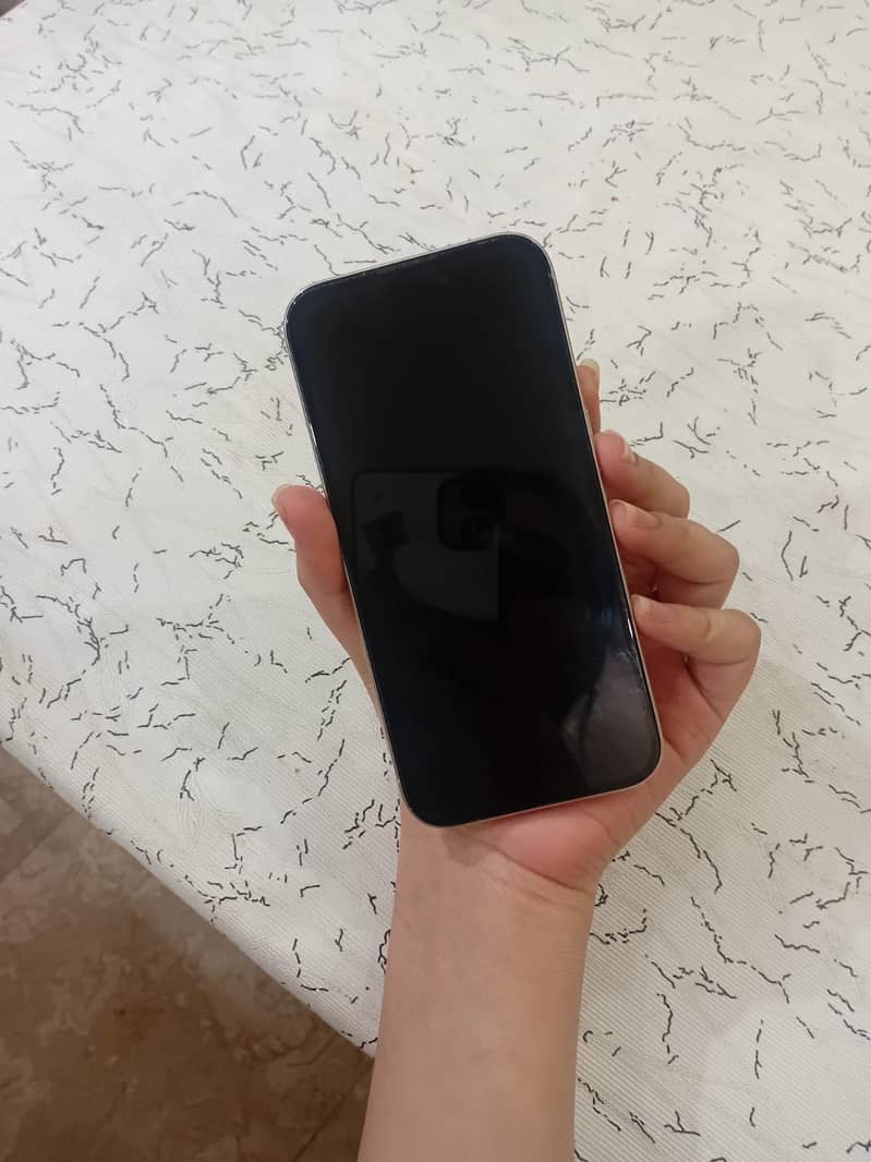 Apple iPhone 15 Pro 1