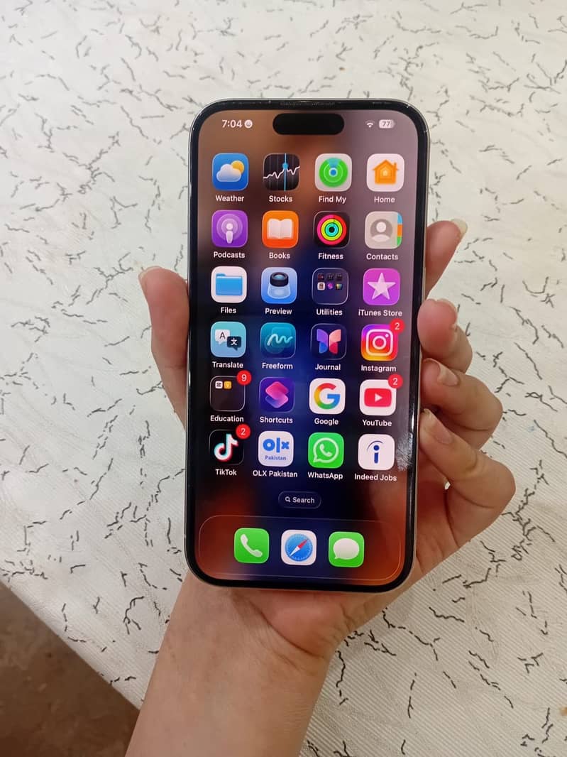 Apple iPhone 15 Pro 2