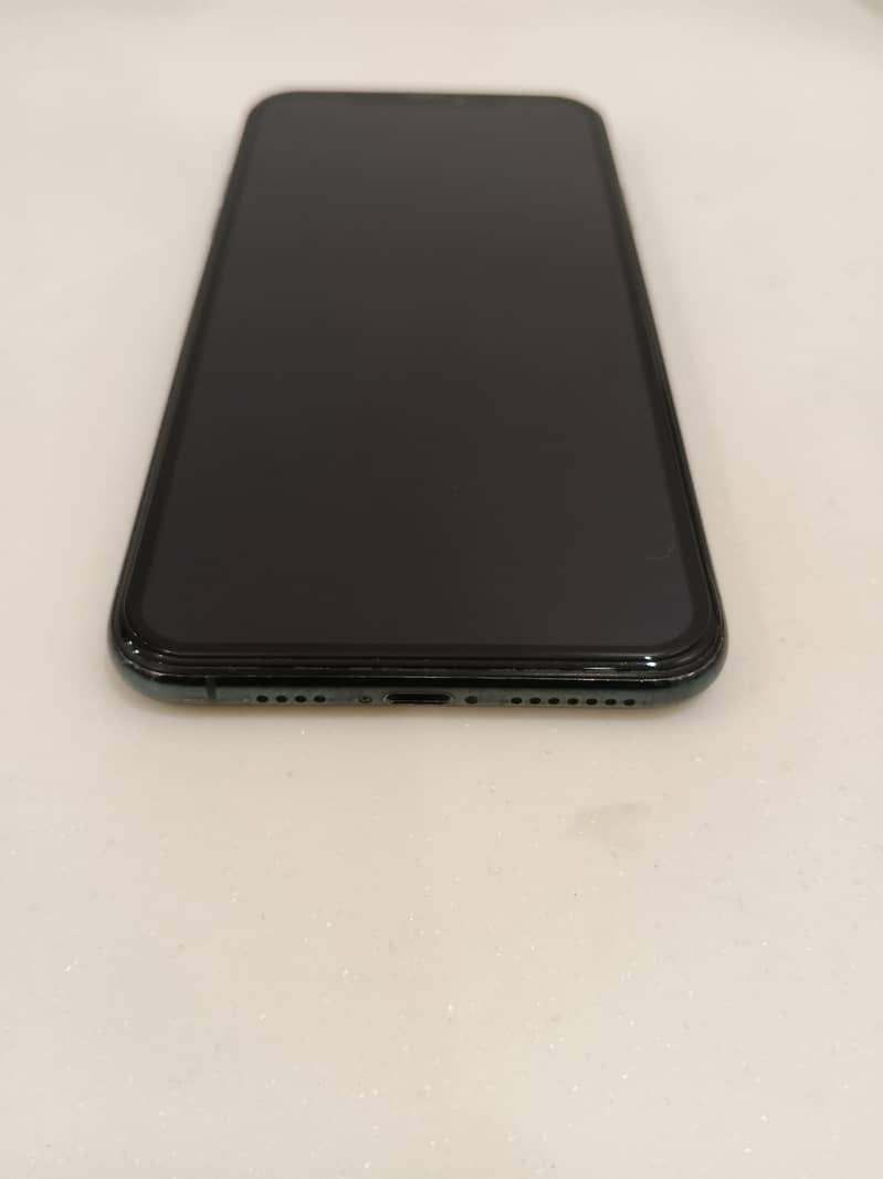 Apple iPhone 11 Pro Max 2