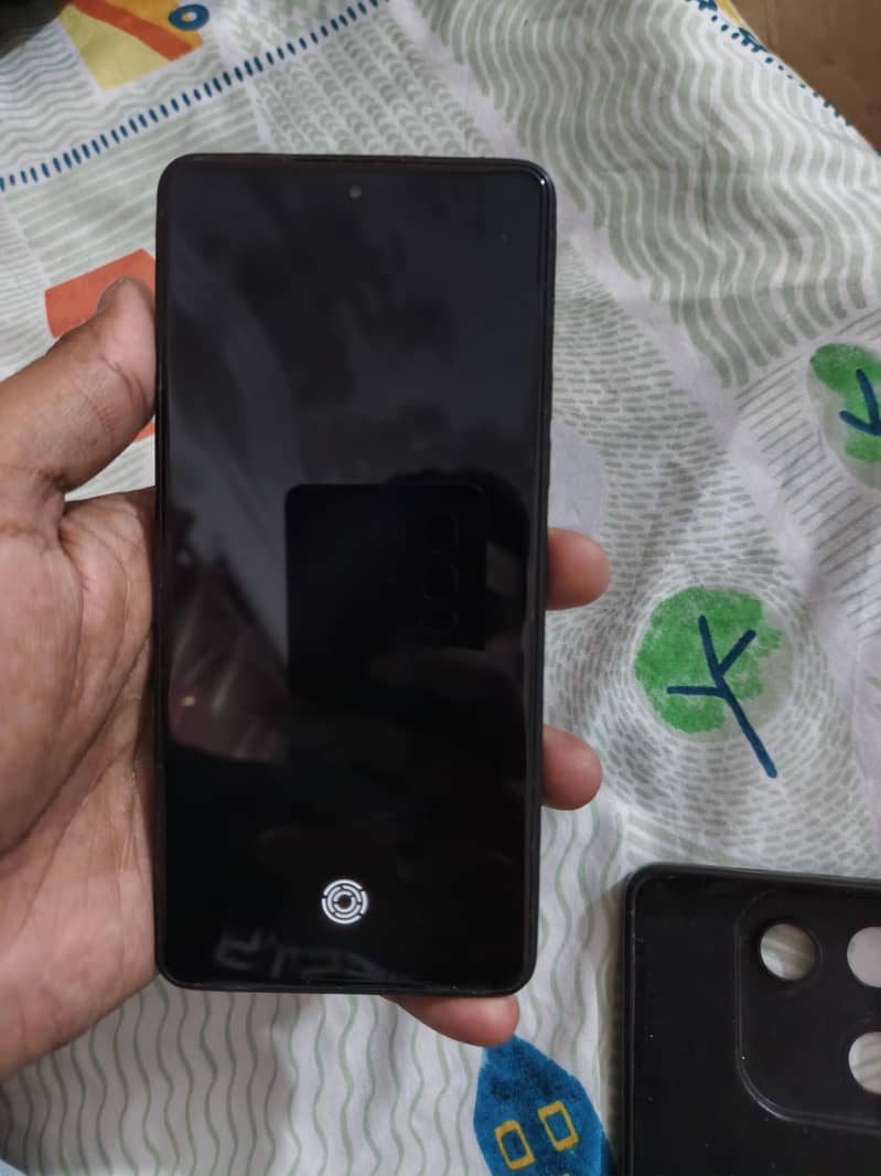 Tecno CAMON 20s Pro 8+5 Ram 256Gb Rom Complete Saman k sath 2