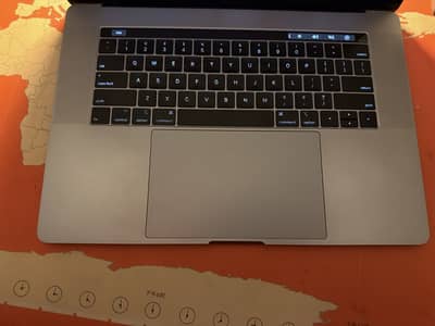 Apple Macbook pro 2019 15inch 32gb ram 512gb ssd i7 12gen 4gb graphics