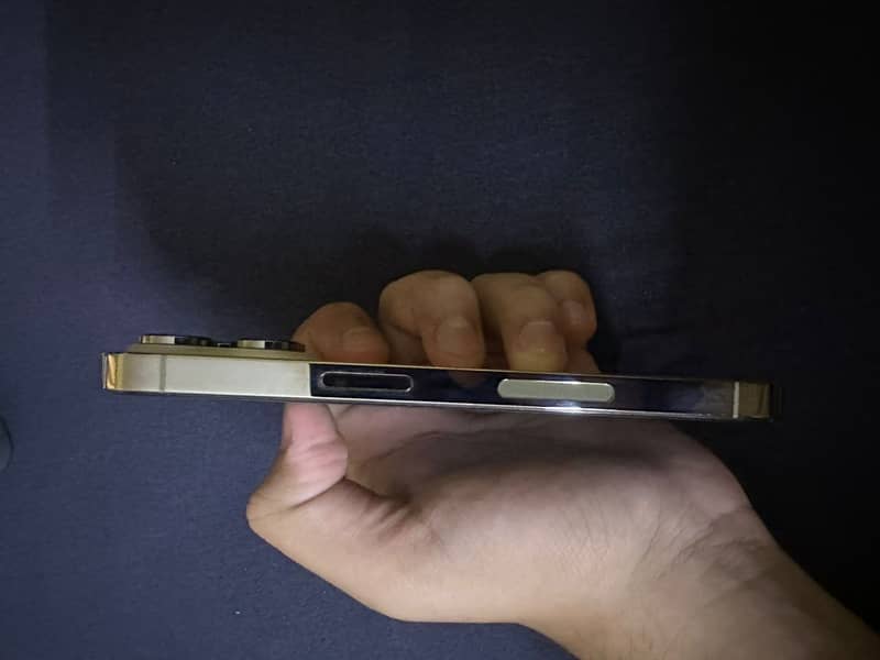 Apple iPhone 14 Pro 3