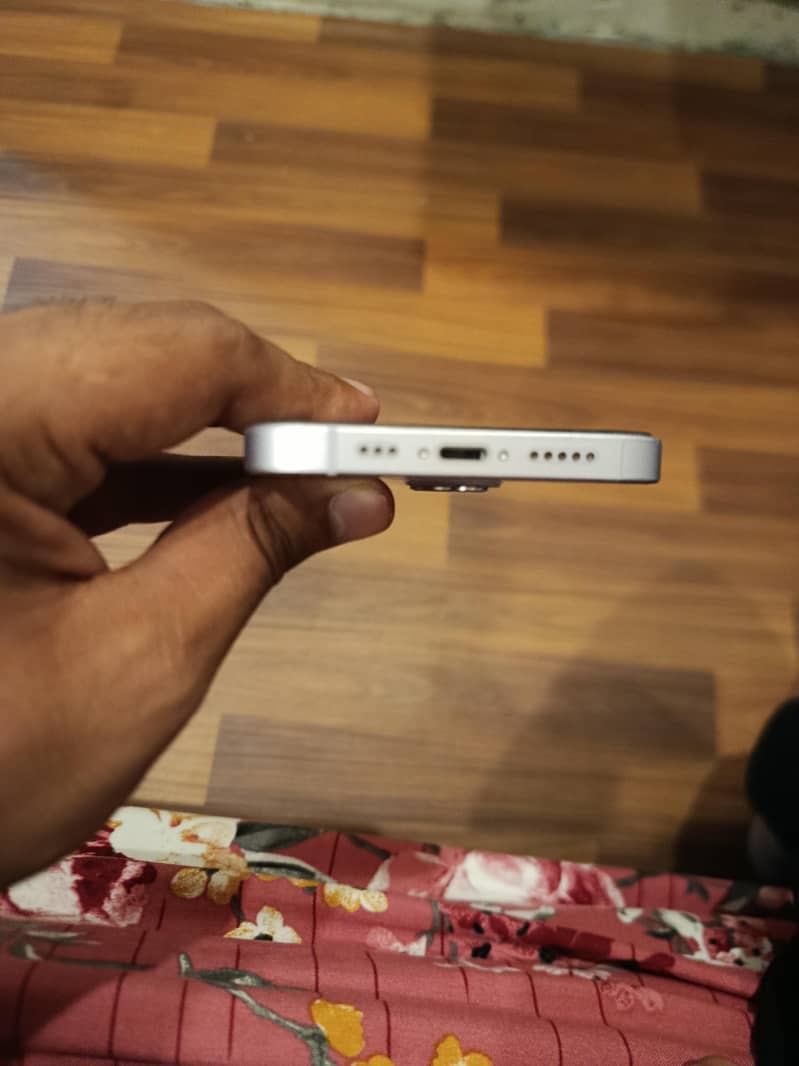 Apple iPhone 14 1