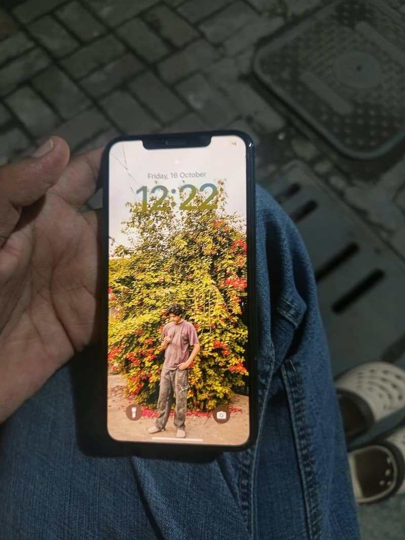 iphone xs max 1
