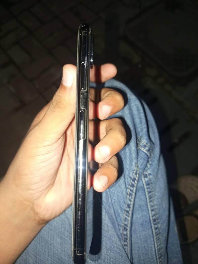 iphone xs max 2
