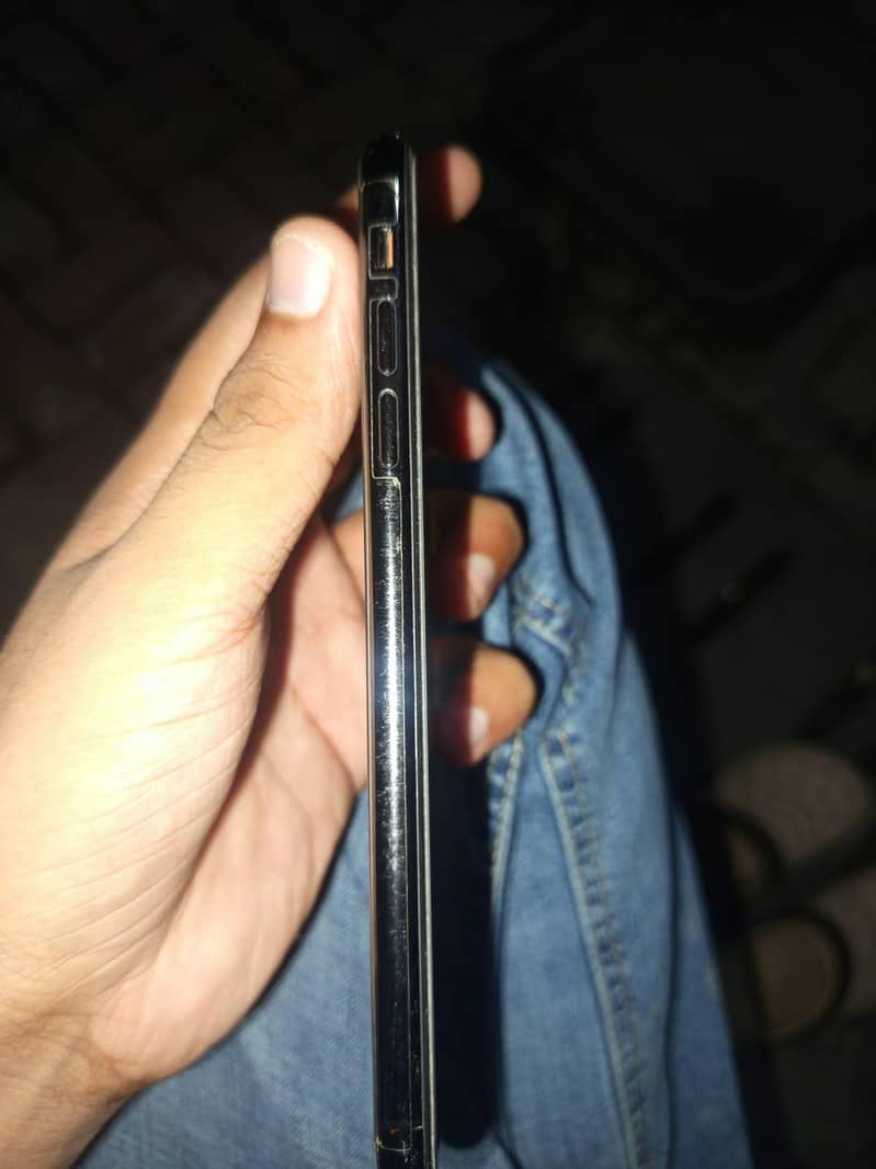 iphone xs max 3