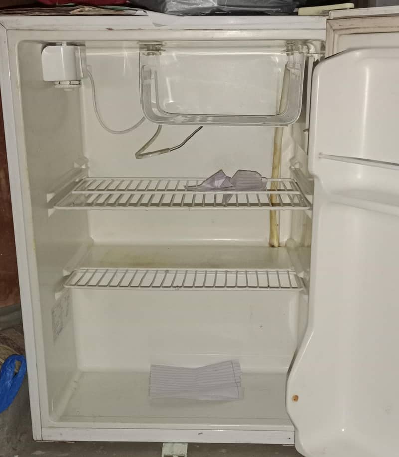 Mini Room fridge 1
