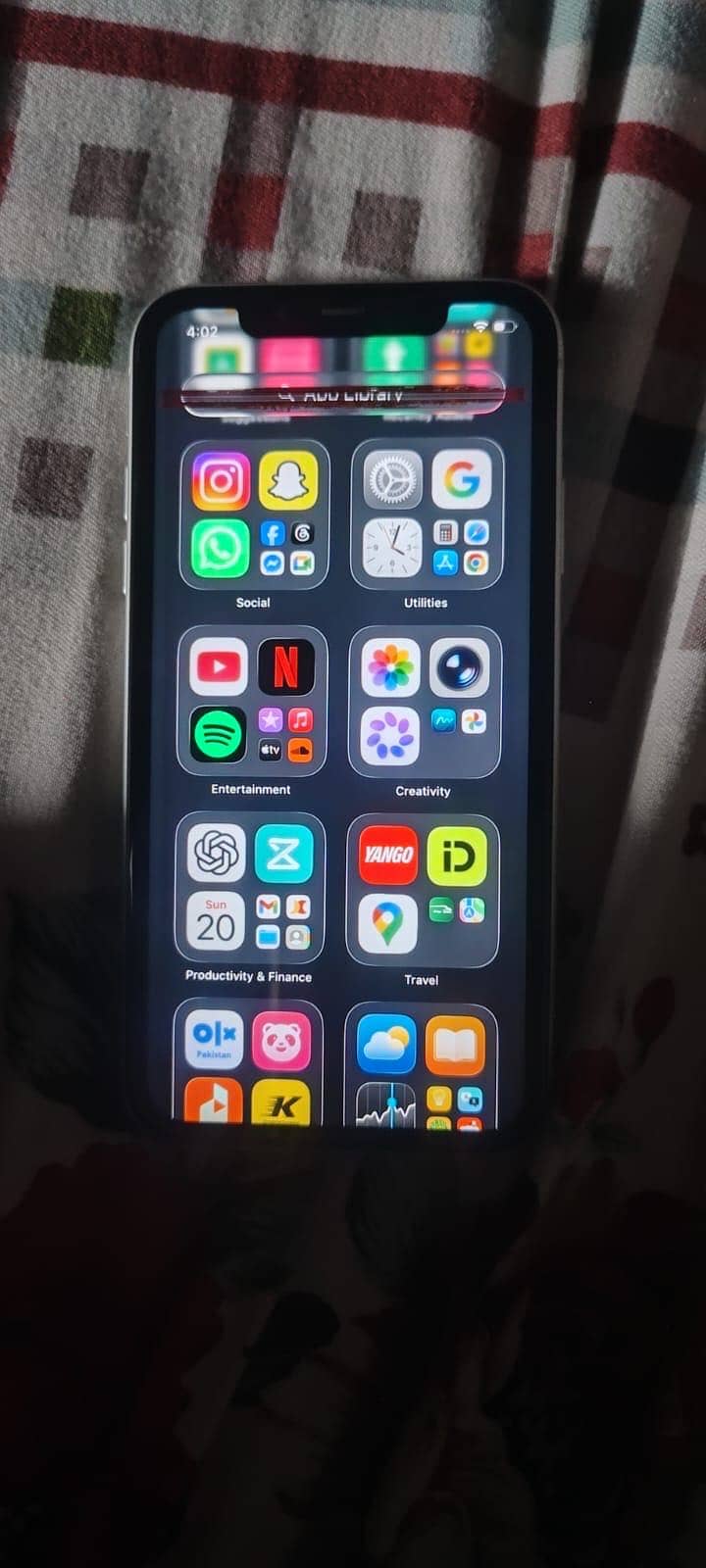 Apple iPhone 11 3