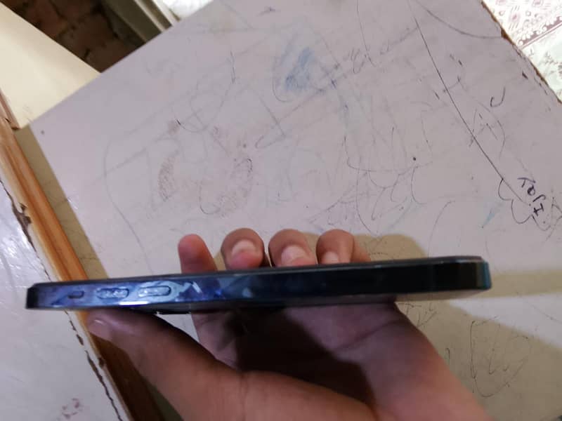 Apple iPhone 12 Pro Max 4