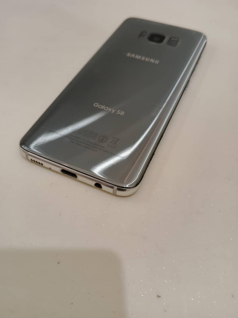 Samsung Mobile S8 1