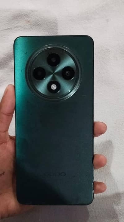OPPO Reno 12F