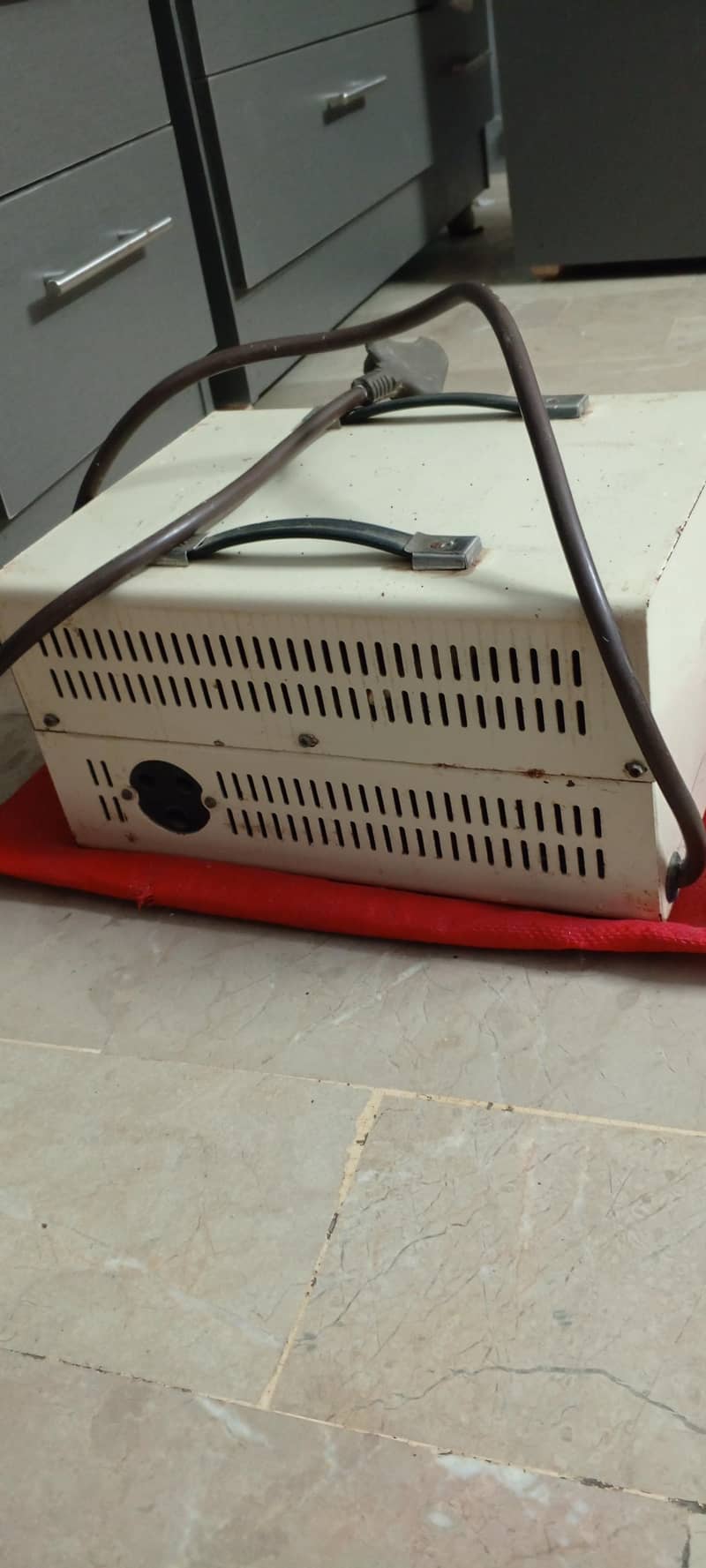 Universal Stabilizer 5kv 3