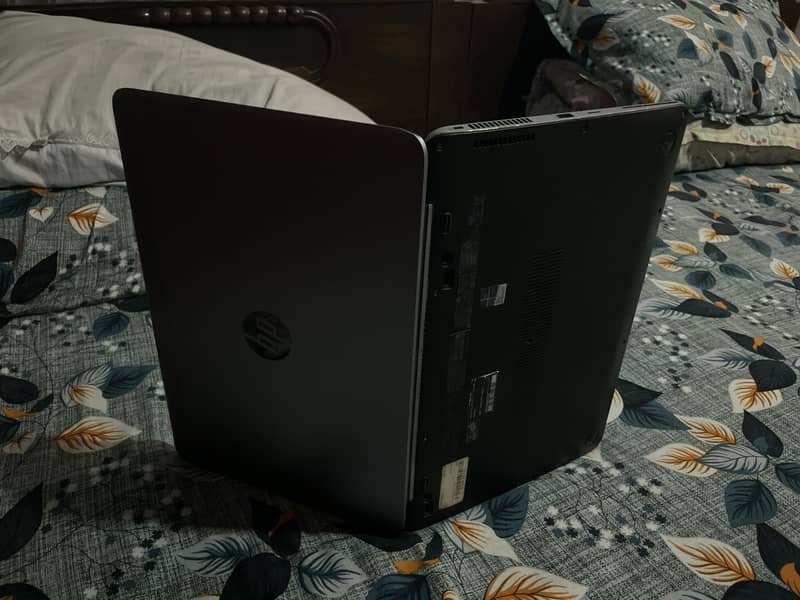 HP FOLIO (1040) 1