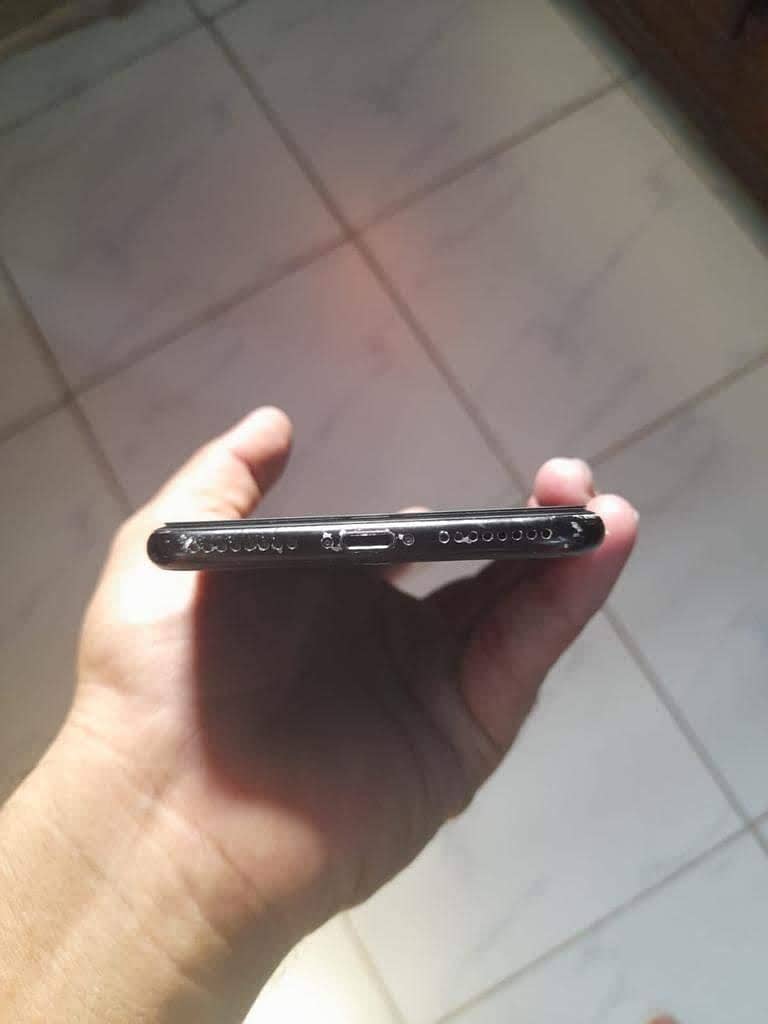 Apple iPhone 7 Plus 3