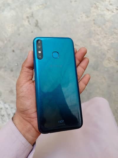 Infinix Hot 8