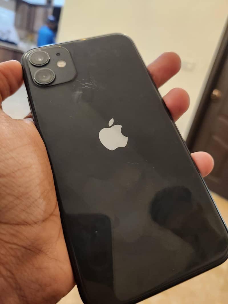 Apple iPhone 11 3