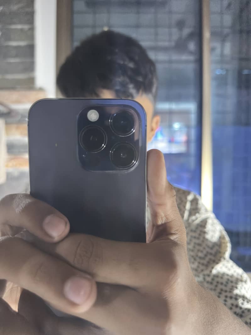 Apple iPhone 14 Pro 2