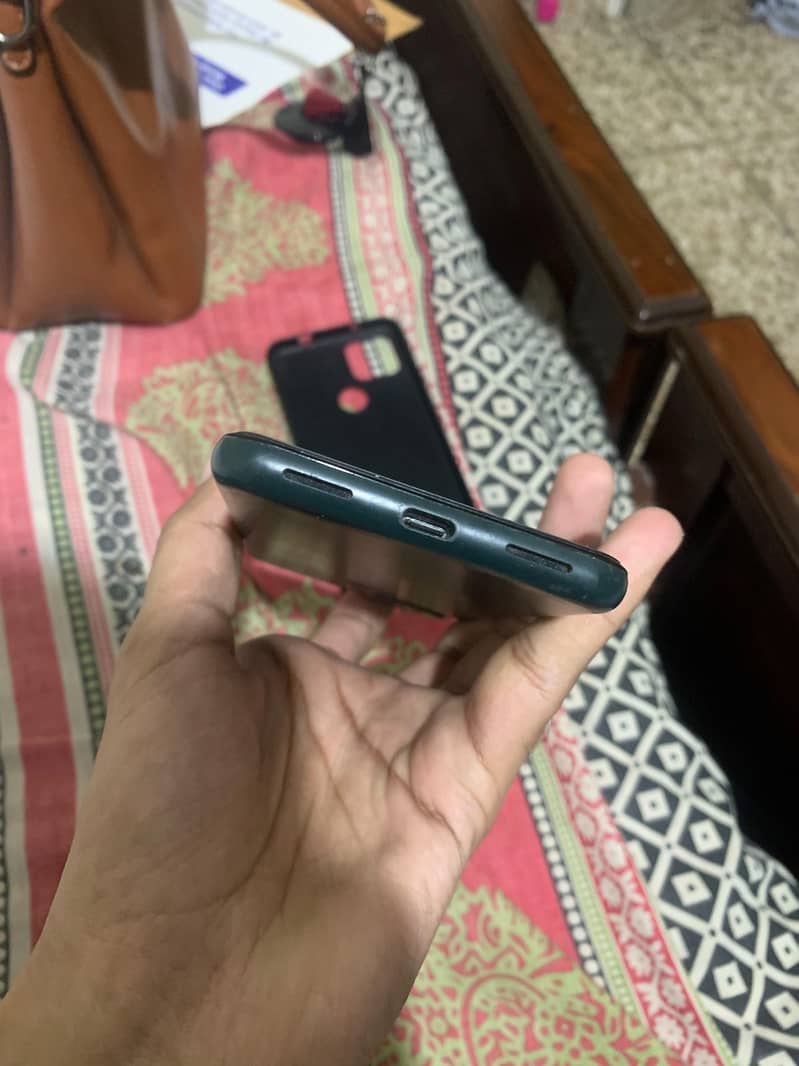 Google Pixel 5a 3