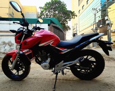 Honda CB250F Twister