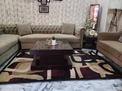 Premium Quality Carpet / Rug – Neat & Clean Condition with 02 Mats