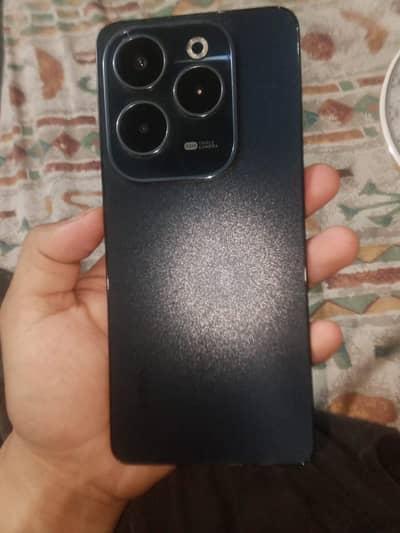 Infinix Hot 40