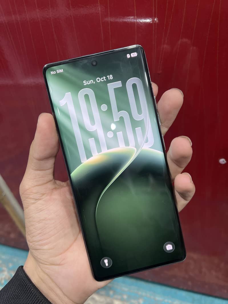 Tecno CAMON 40 Pro 1