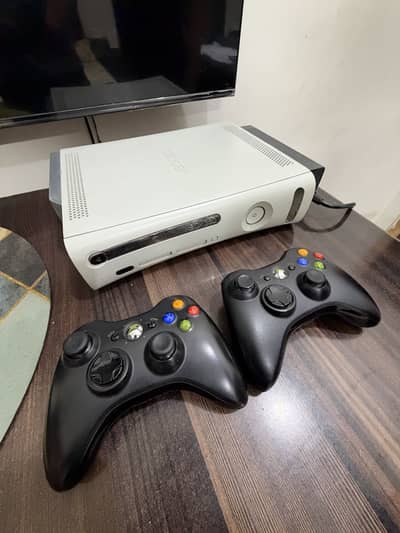 Xbox 360 With 2 Controllers