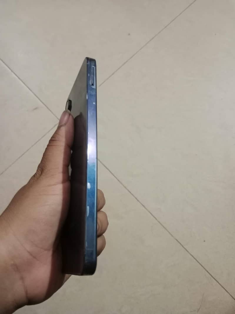 Samsung Mobile A06 4