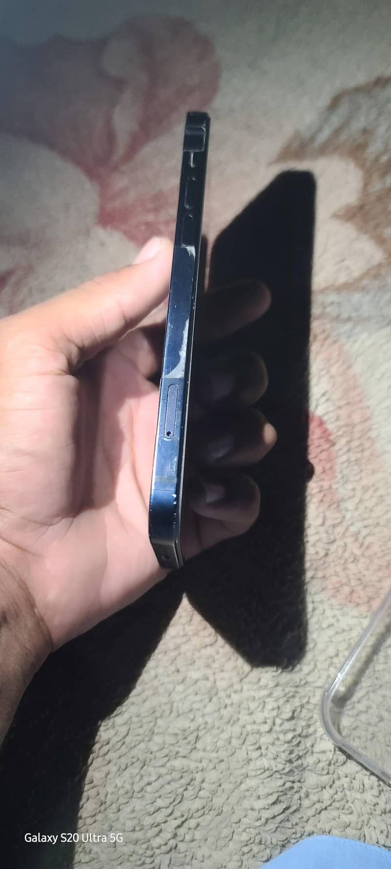 Apple iPhone 12 4