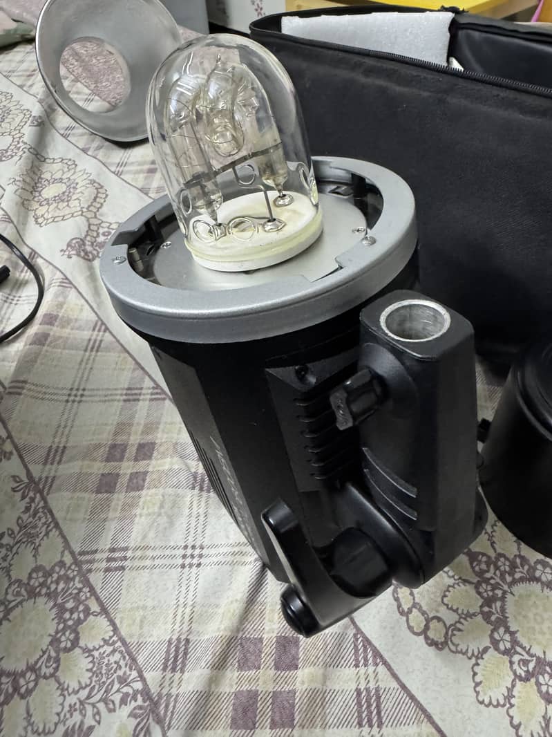 Strobe light AD 600 6