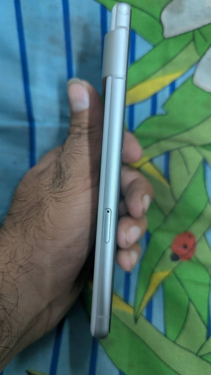 Google Pixel 7 3