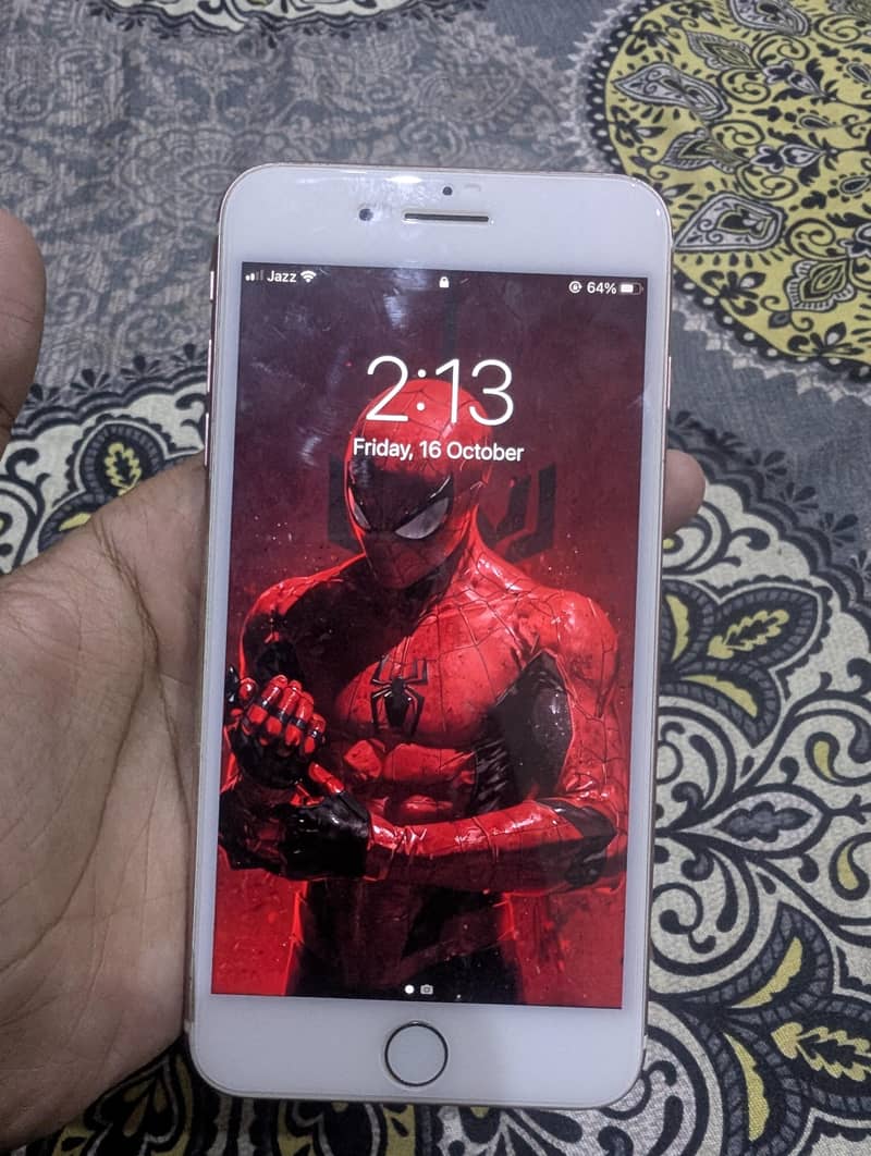 Apple iPhone 7 Plus 1