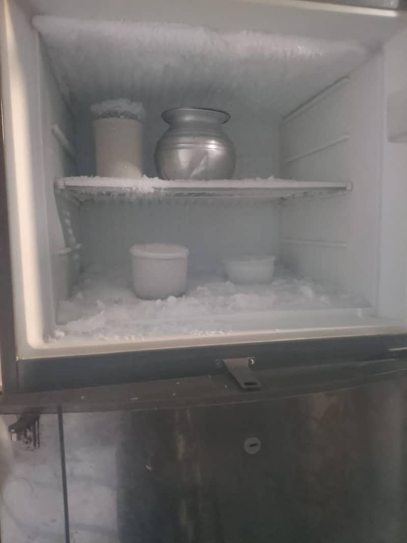 Dawlance refrigerator condition 10/10 1