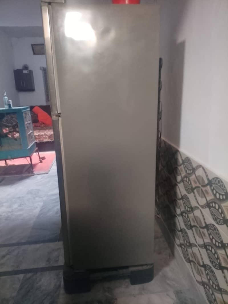 Dawlance refrigerator condition 10/10 2