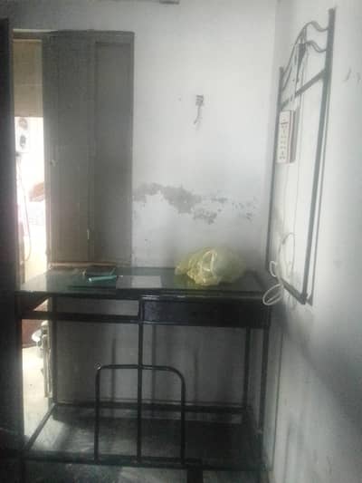 Metal dress table with strong iron frame and wooden daraz
