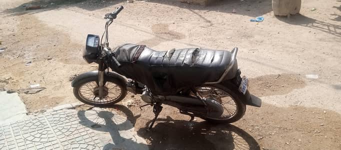 10/10 condition 30k urgent sale