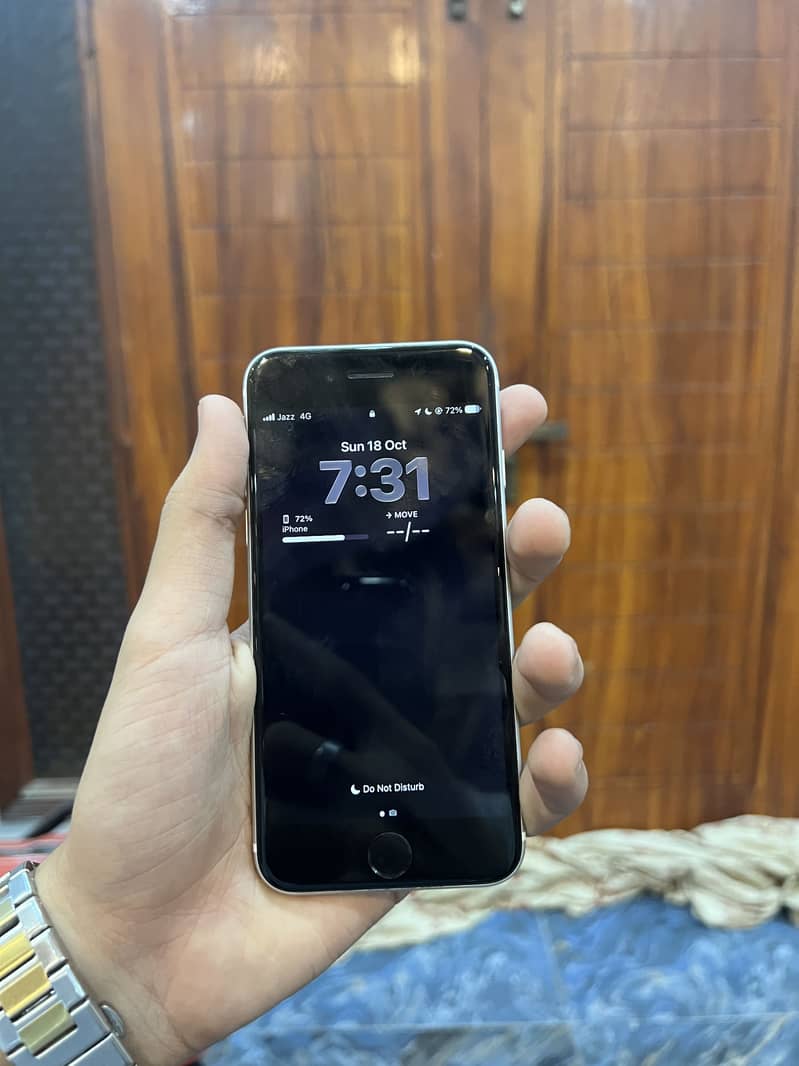 Apple iPhone SE 3