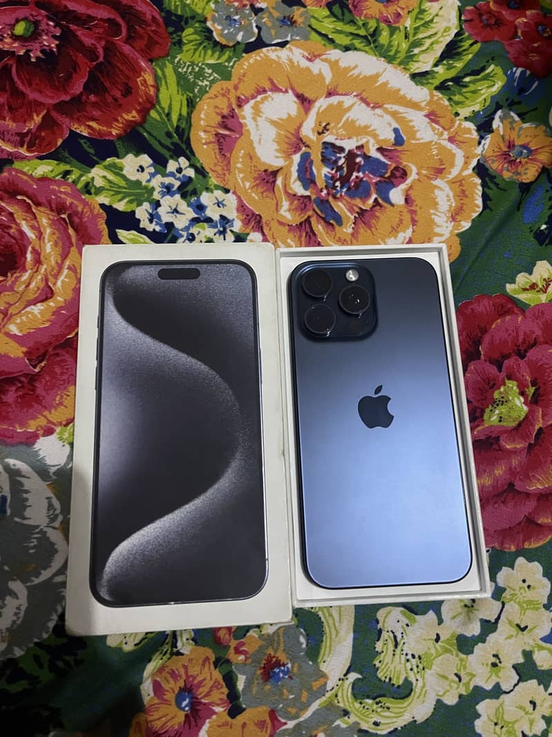 Apple iPhone 15 Pro Max 3