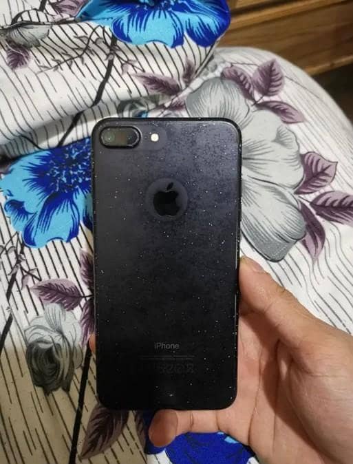 Apple iPhone 7 Plus 1