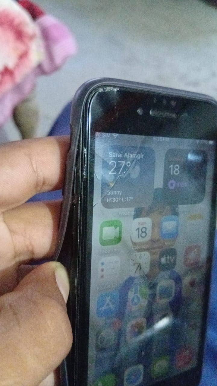 Apple iPhone SE 3