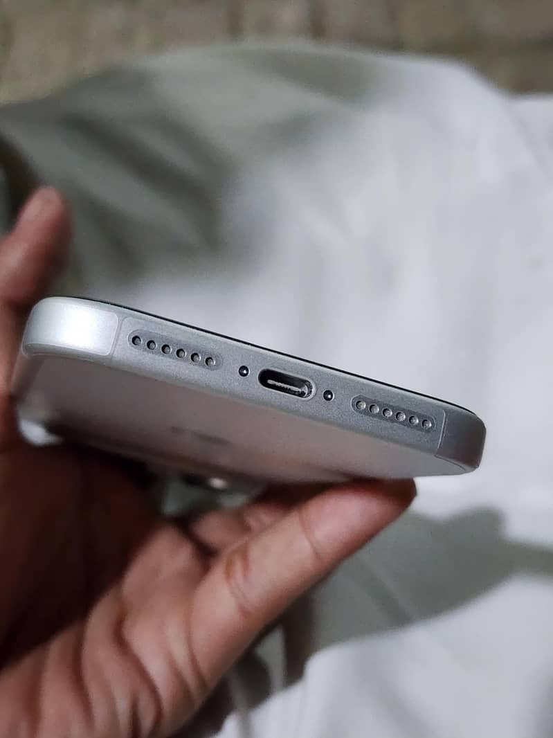 Apple iPhone 17 Pro Max sim time 3