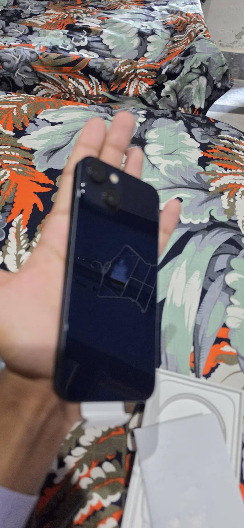 Apple iPhone 13 1