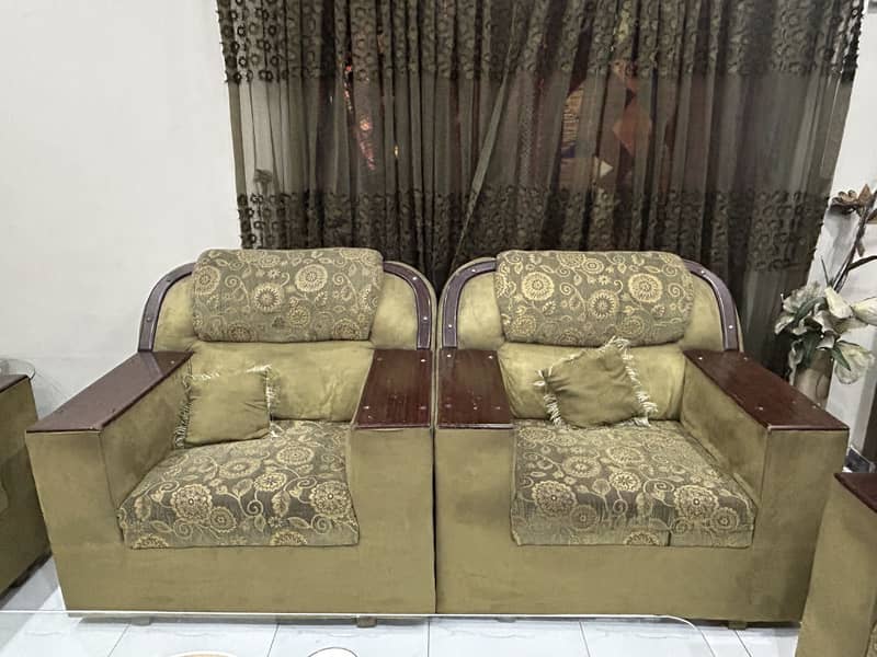 Sofa set 0