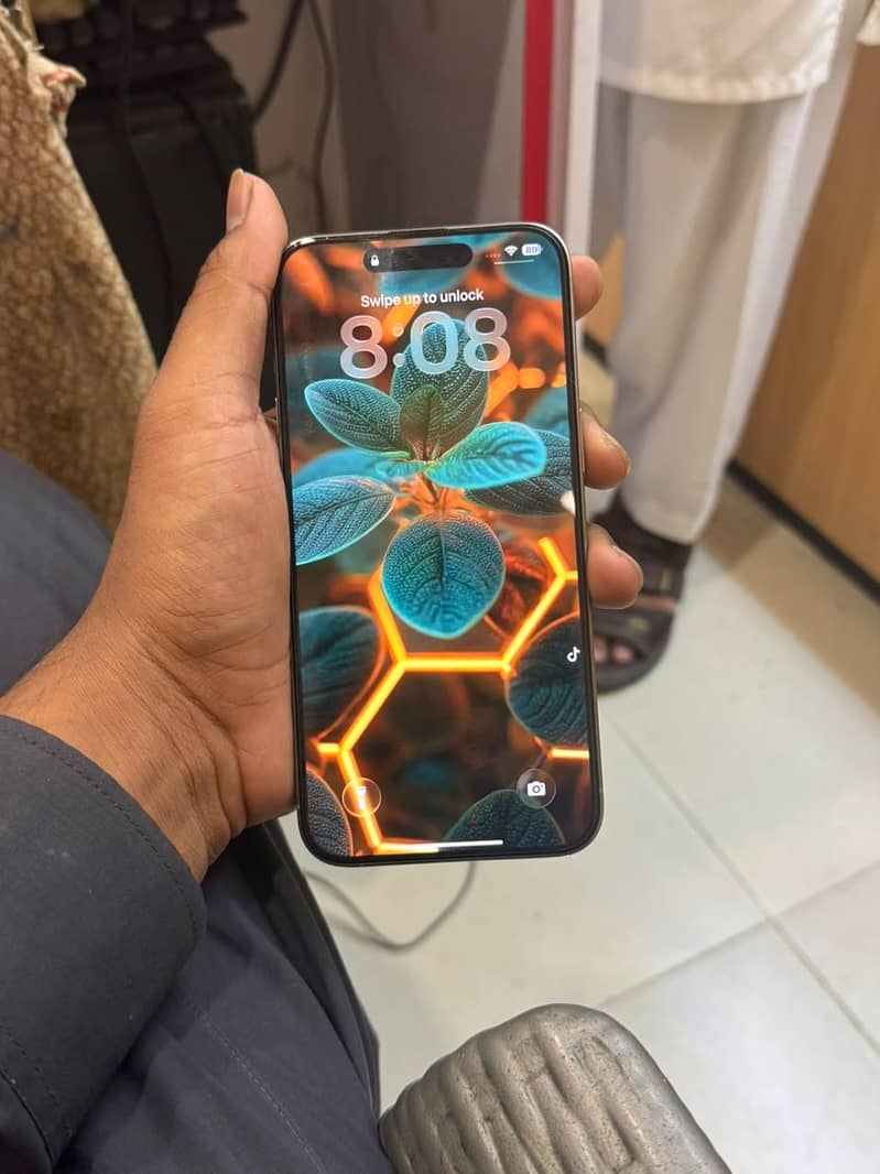 Apple iPhone 15 Pro Max 1