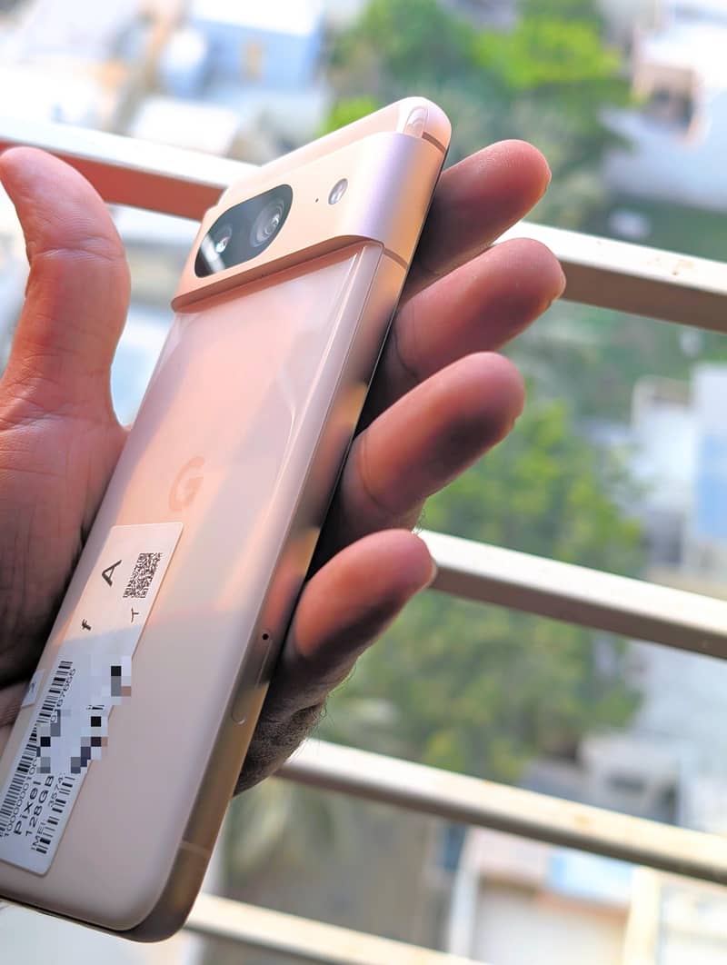 Google Pixel 8 2