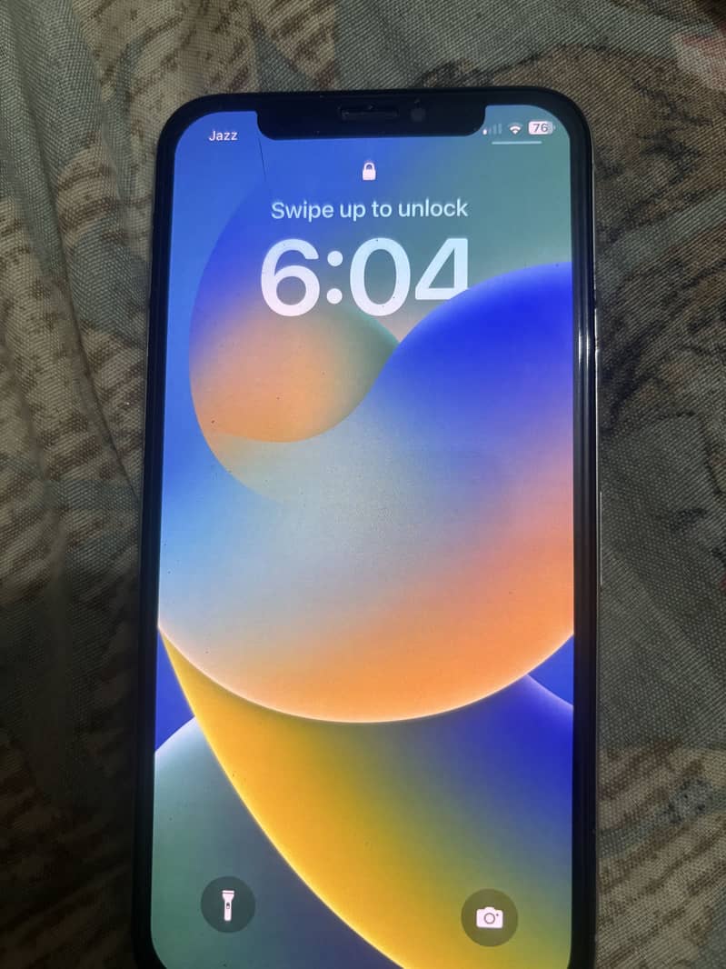 Apple iPhone X 5
