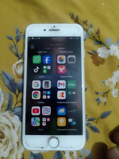 Apple iPhone 7