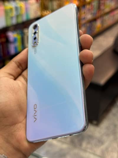 Vivo S1