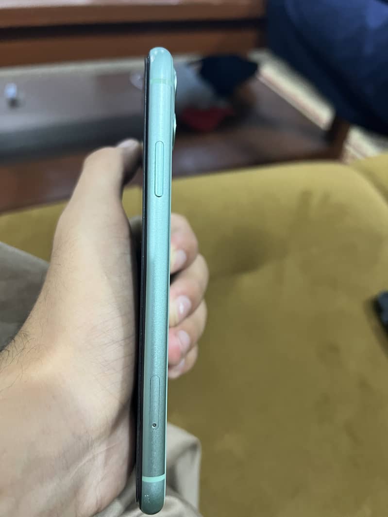 Apple iPhone 11 2